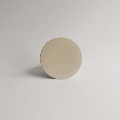 Elevate your space with our unique, glossy-glazed Palo Santo Dish. Perfect for your scent sticks—handcrafted love in every piece! von viola beuscher ceramics