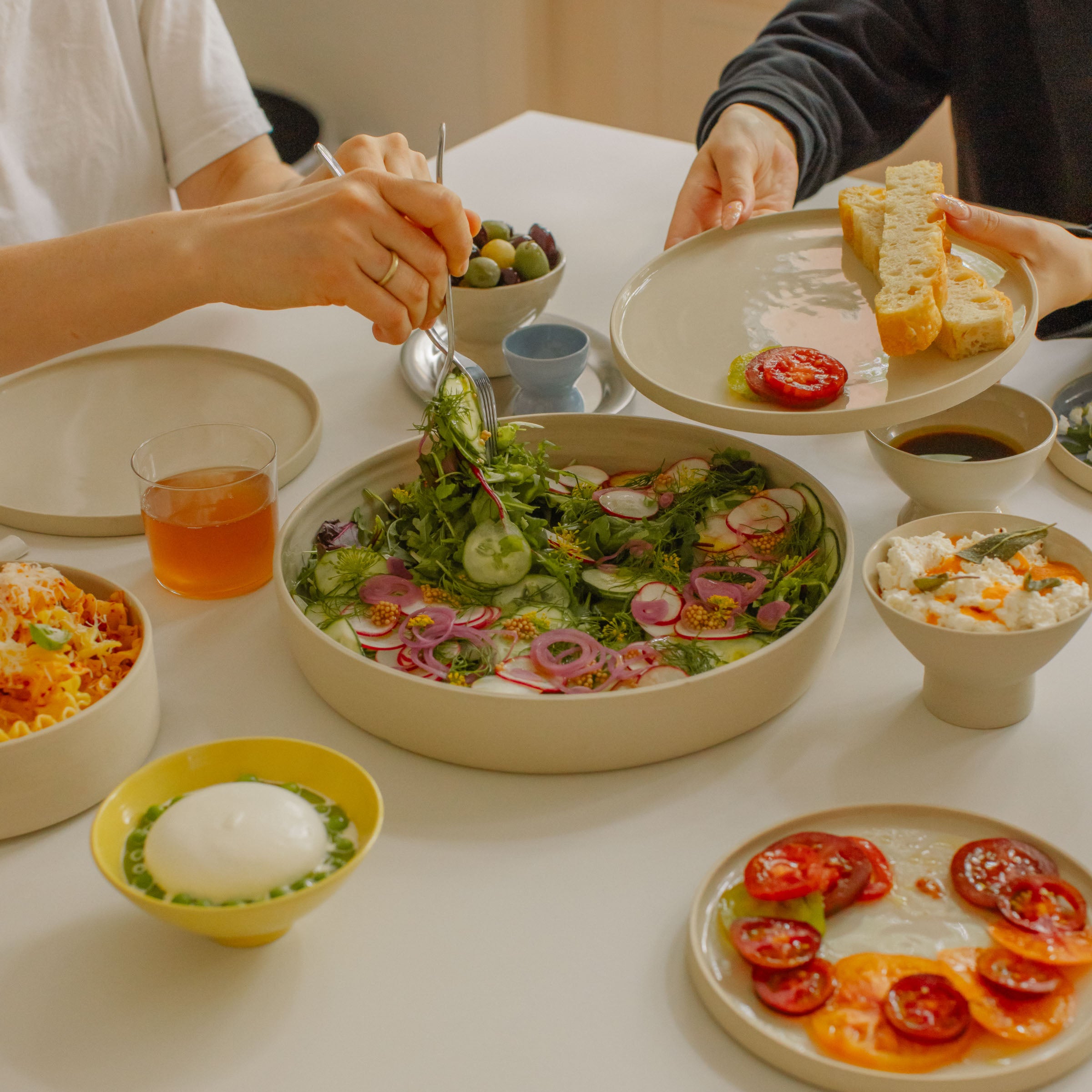 Serving Bowl – Creme