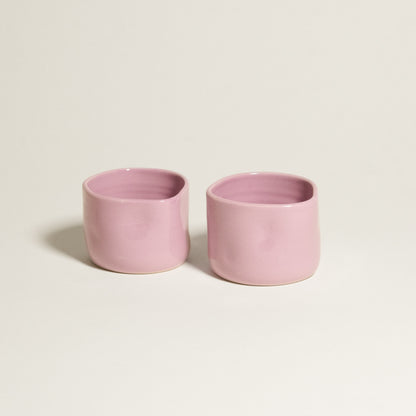 Hojicha Cup – Pink *COMING SOON* made from stoneware with a glossy pink glaze, ideal for iced beverages.