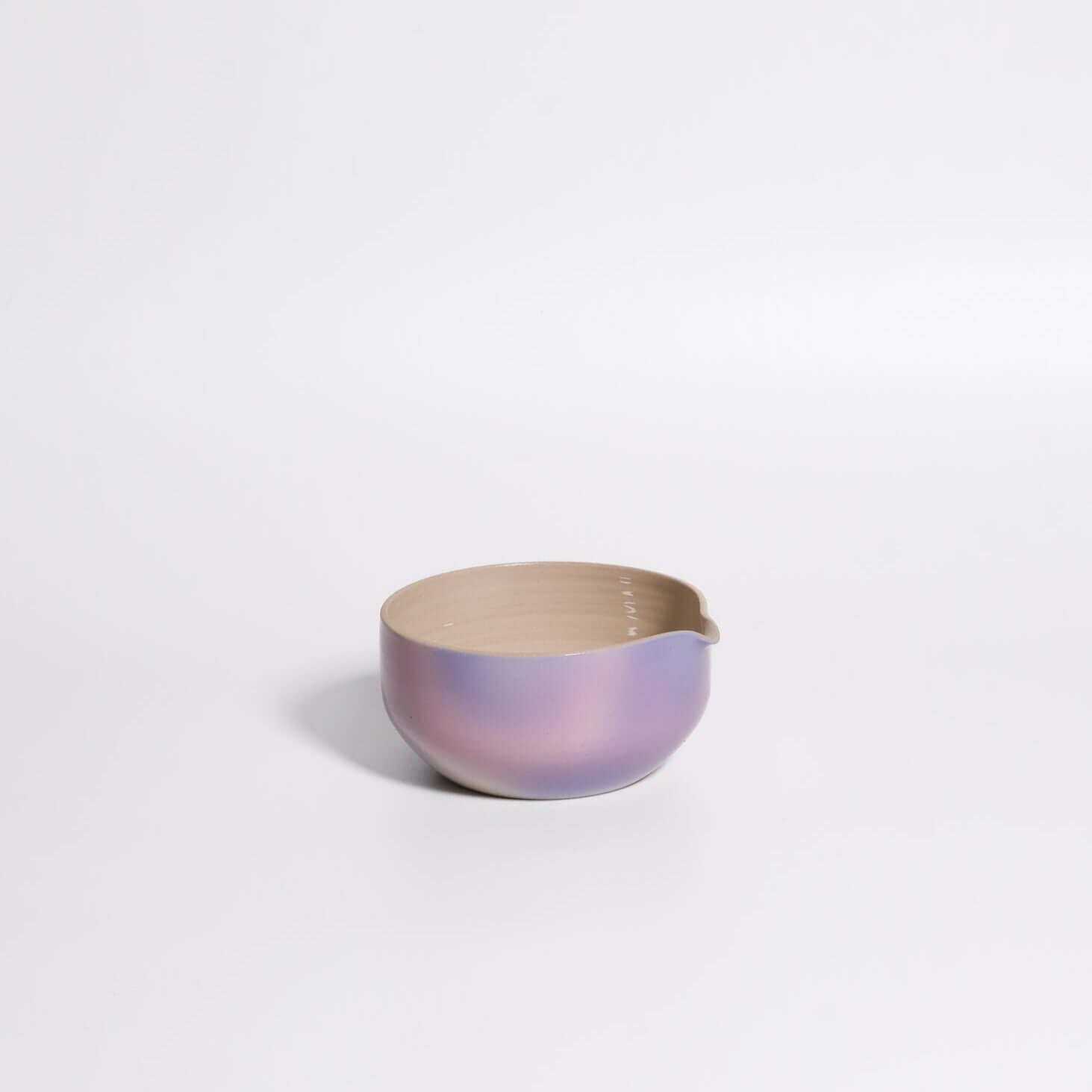 Elegant matcha bowl in gradient purple and beige, designed in collaboration with matchasome, ideal for matcha preparation.
