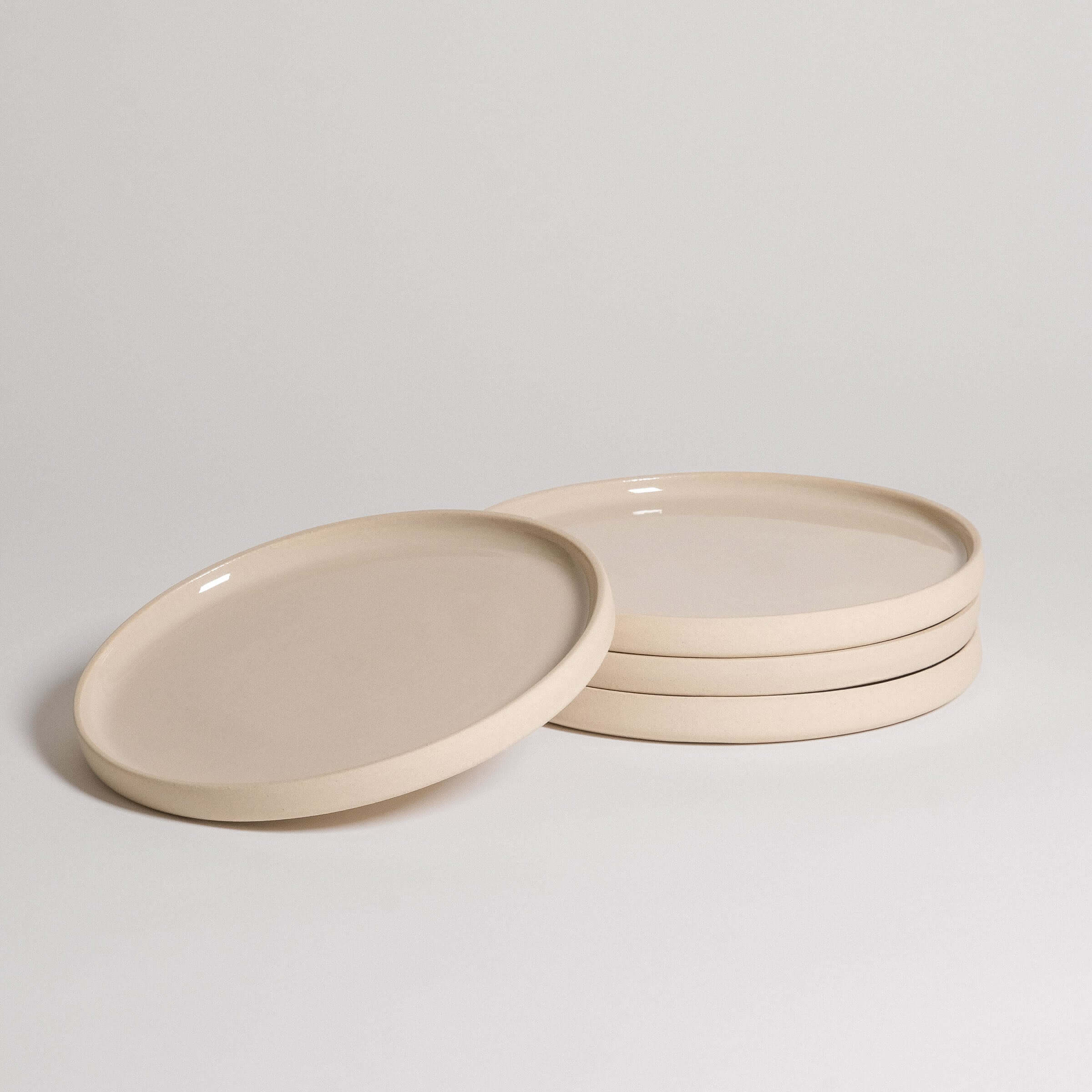 Set of 4 – Medium Plate – Creme