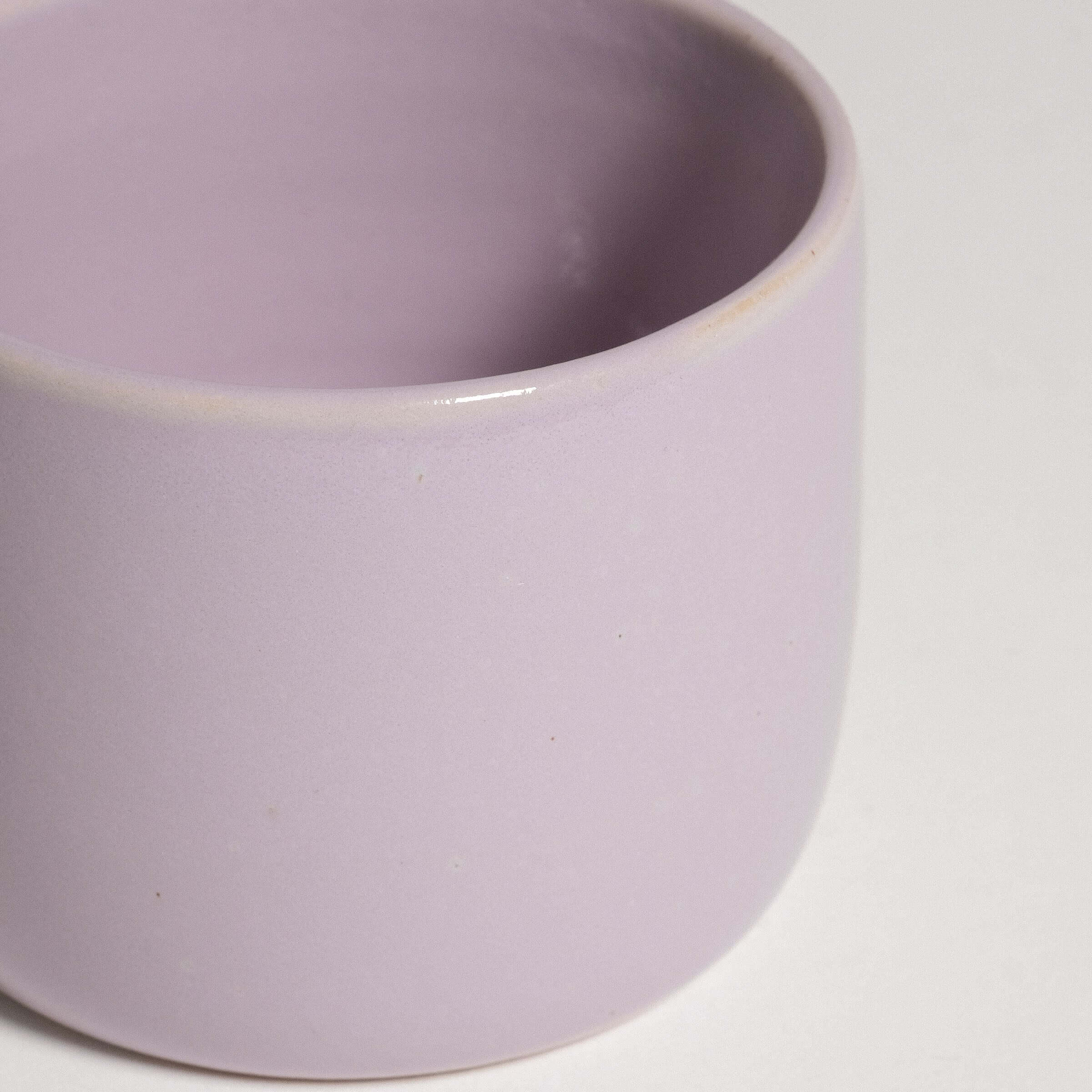 Handcrafted lilac coffee cup, food safe and dishwasher safe, perfect for espresso or filter coffee, made in Frankfurt.